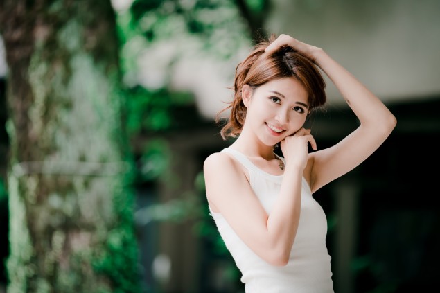 Chinese woman dating online